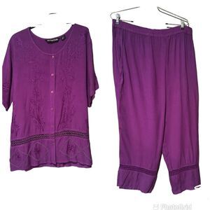 Indian Tropical Fashion Purple Embroidered Set Capri Pants Short Sleeve Large